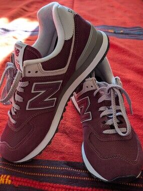 New Balance Classic 574 Suede Shoes In Maroon